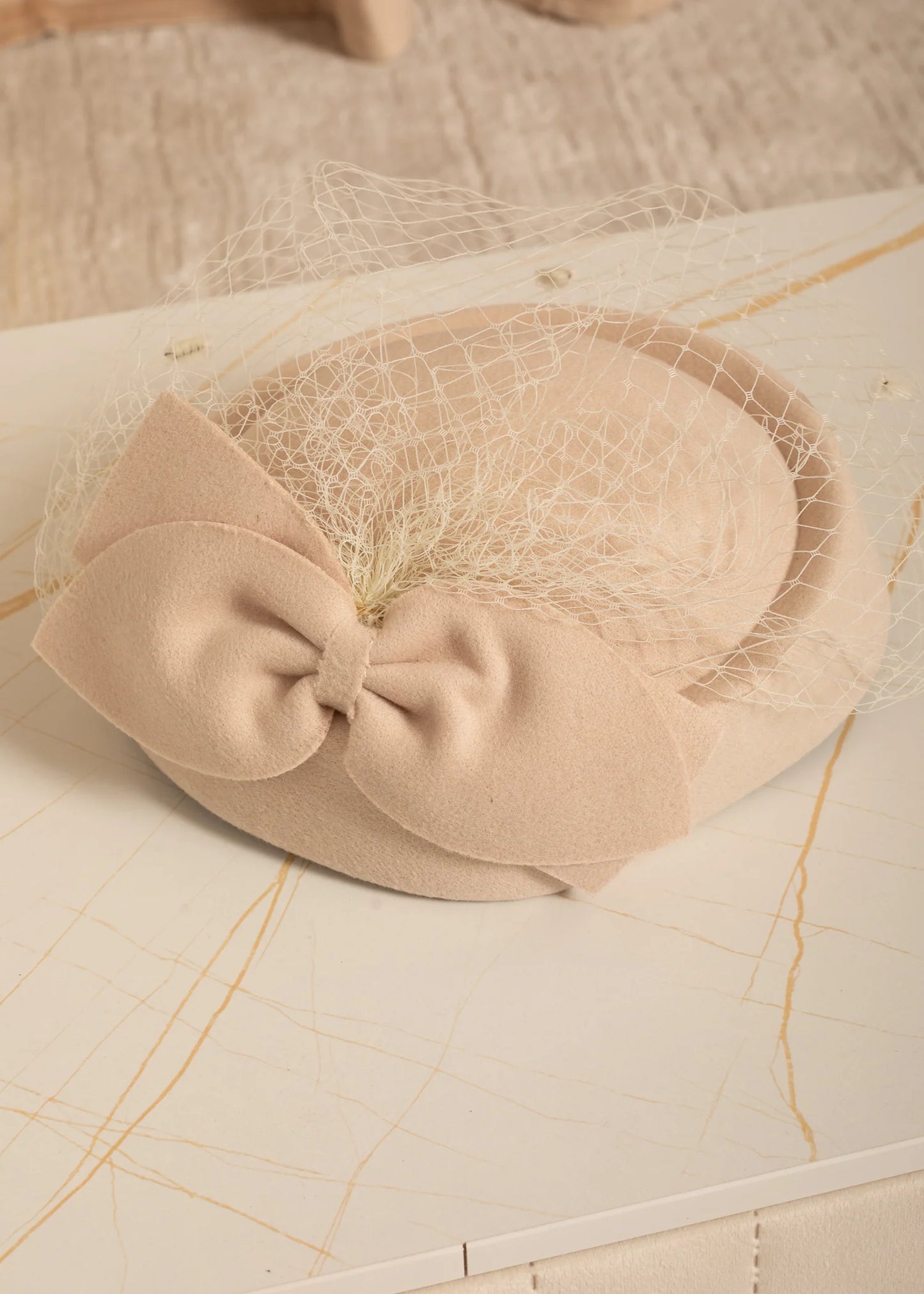 Chic Hat With Bow Applique And Delicate Netting Overlay - Beige