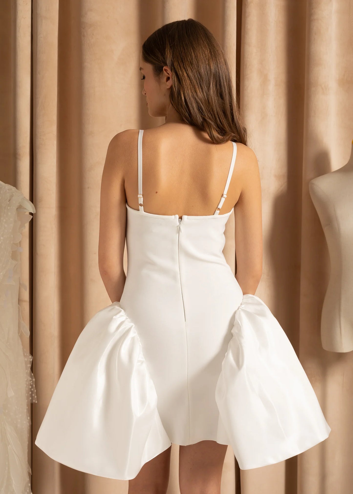 Mini Dress With Ruffled Skirt And Wire Flowers Apliques - White
