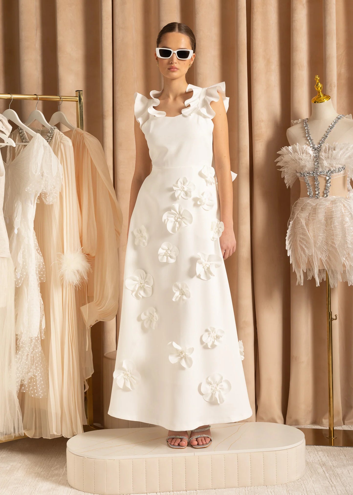 Elegant Gown With Ruffled Shoulder Straps And 3D Flowers Skirt - White