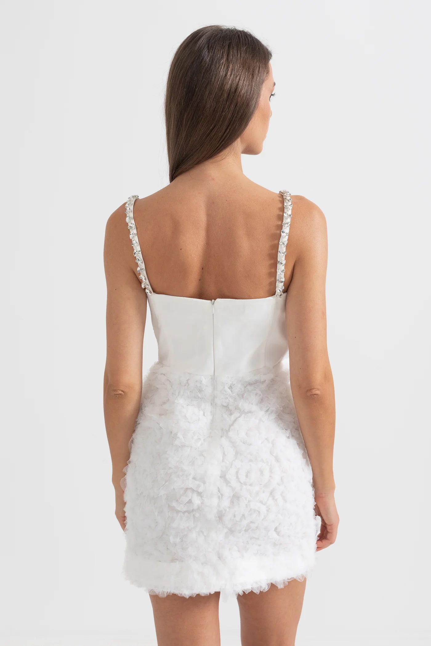 Elegant Silhouette Dress With Textured Fluffy Skirt - White