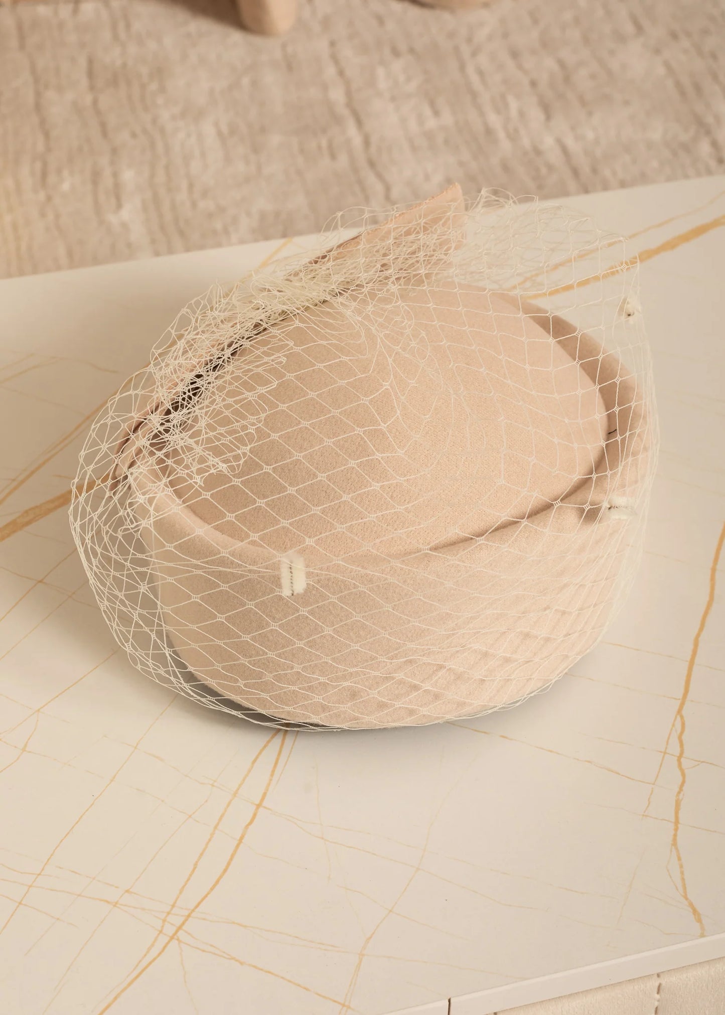 Chic Hat With Bow Applique And Delicate Netting Overlay - Beige