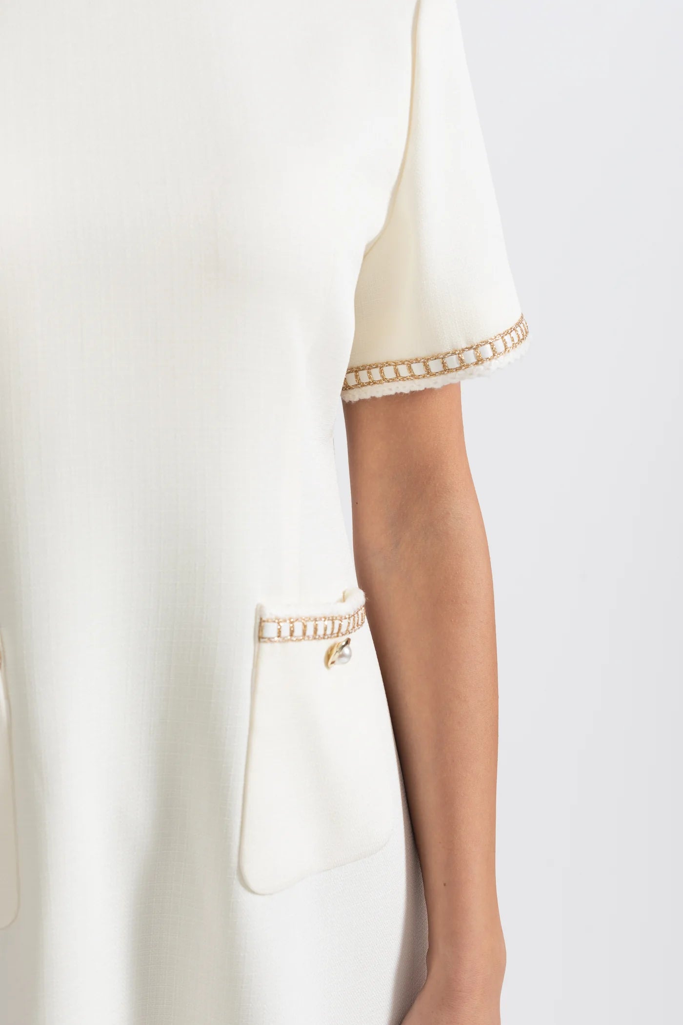 Short Sleeve Mini Dress With Golden Details - Ivoire