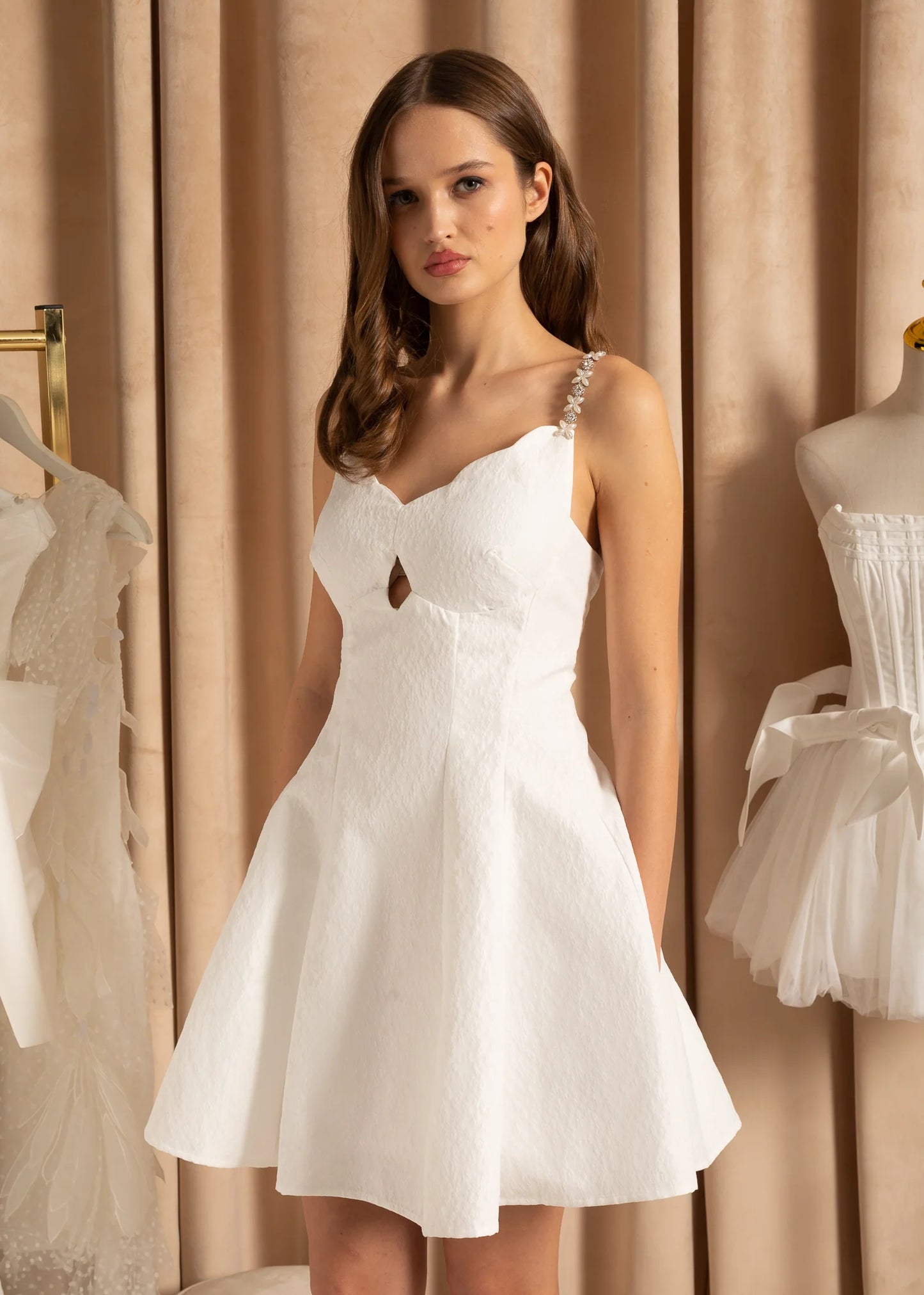 Elegant Mini Dress With Front Keyhole Cutout - White