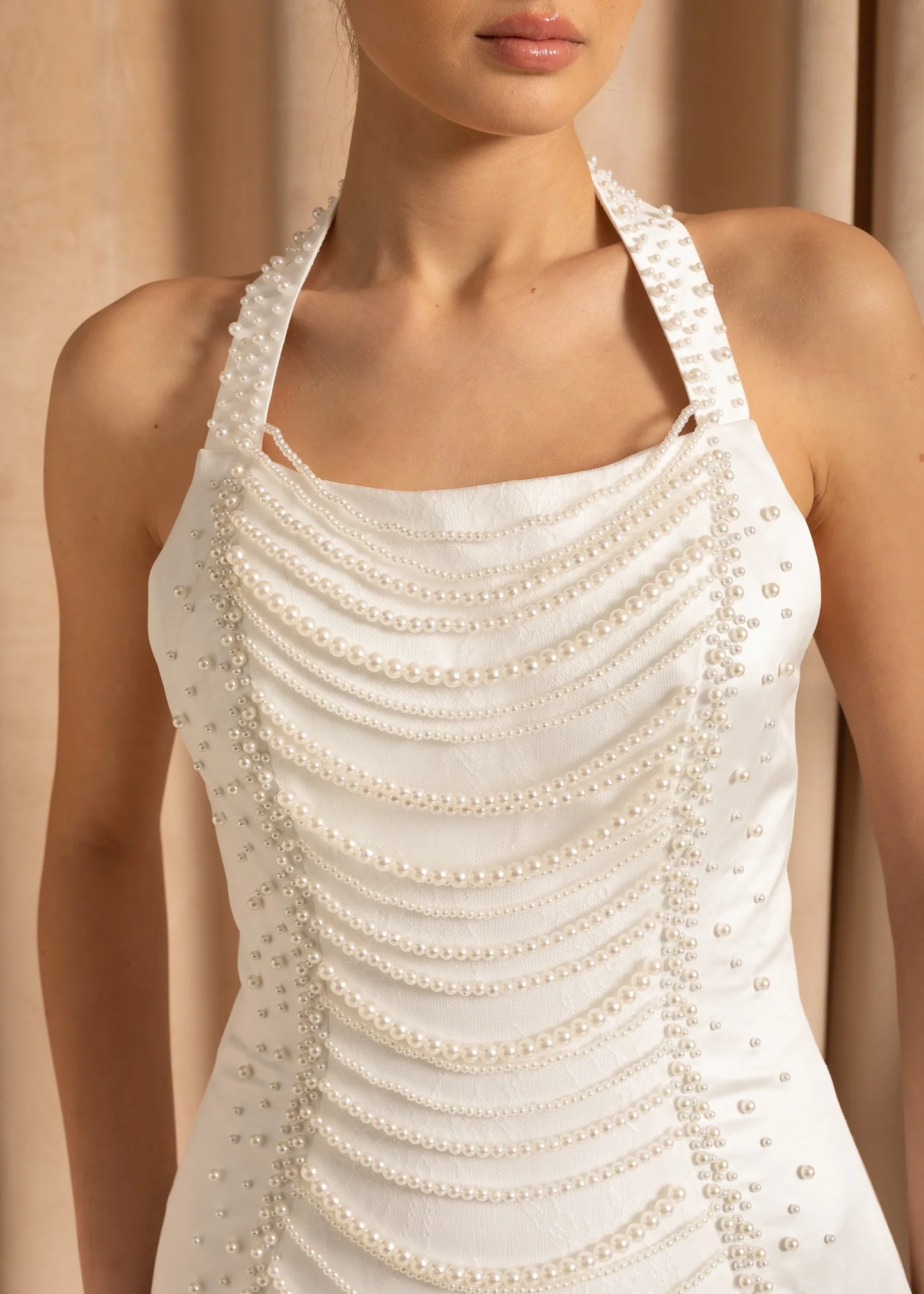 Exquisite Satin Evening Gown With Pearls - White