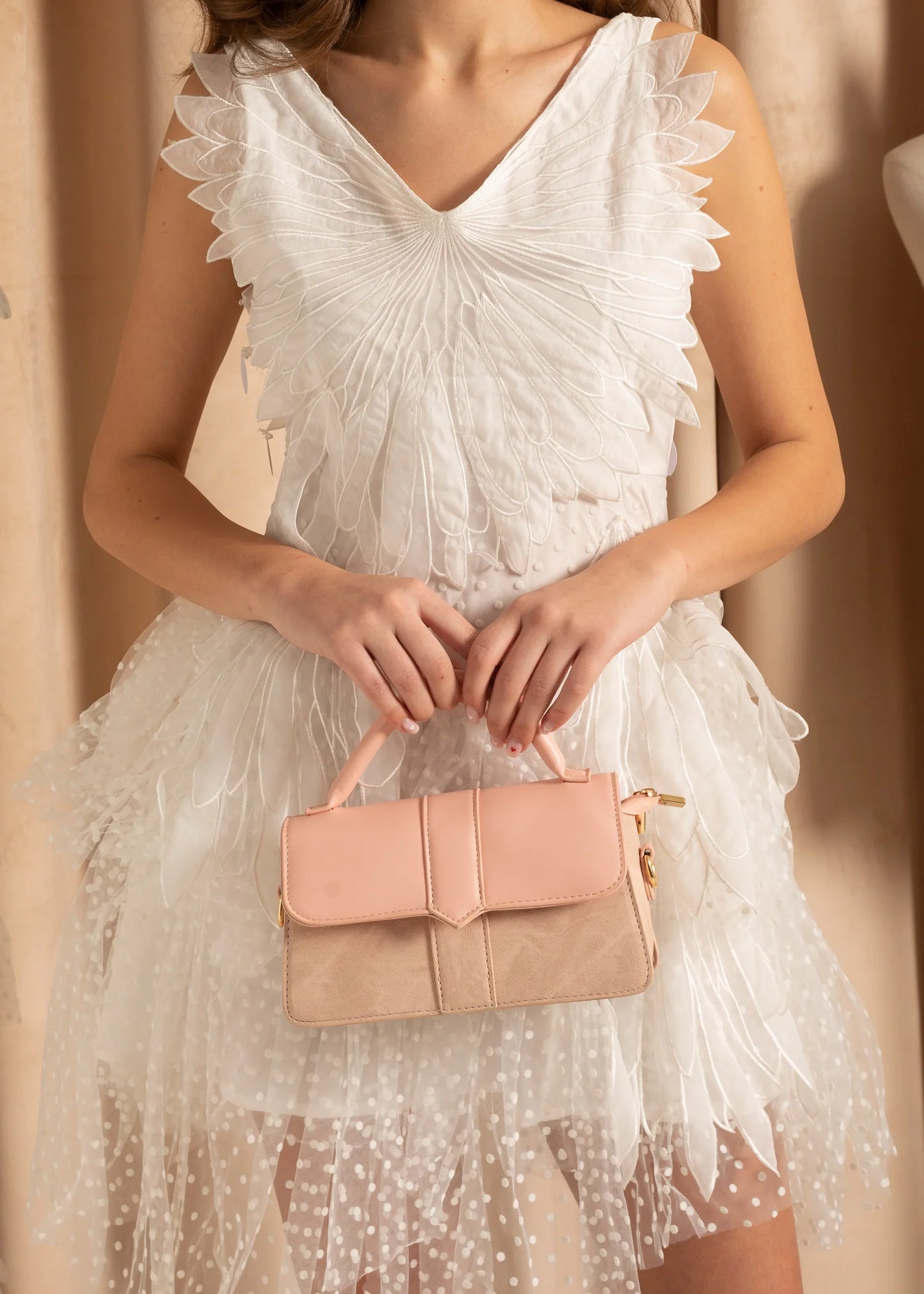 Bicolor Handbag With Contrasting Textures - Pink