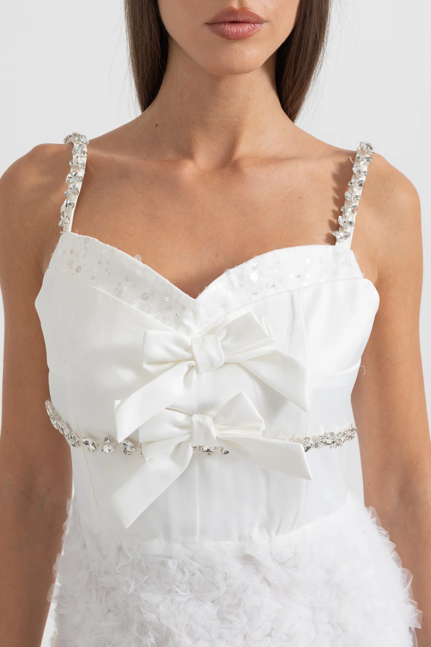 Elegant Silhouette Dress With Textured Fluffy Skirt - White