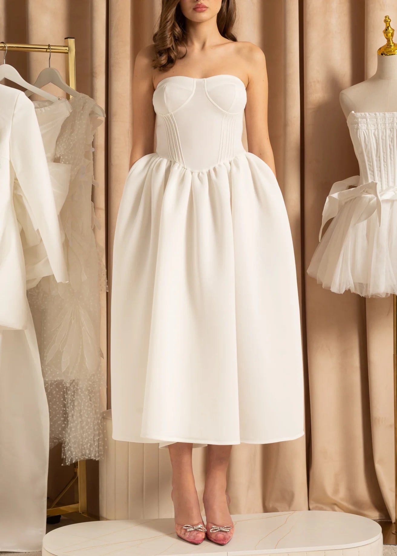 Elegant Strapless Dress With Fitted Bodice And Midi Skirt - White