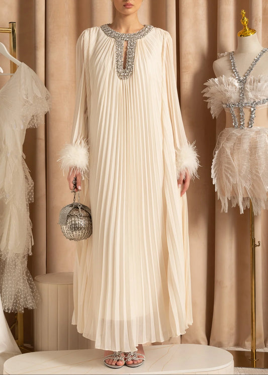 Elegant Ribbed Dress With Fluffy Cuffs And Sparkling Neckline Adornments - Ivoire