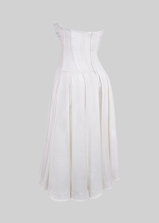 Elegant Strapless Dress with Fitted Bodice And Sweetheart Neckline - White